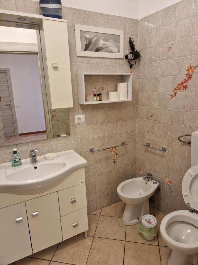 Апартаменты La Casa Sull'Argine Сарцана Экстерьер фото